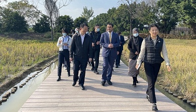 Guangzhou, UAE officials talk green development