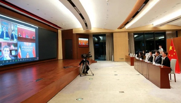 Guangzhou, Tehran mayors talk about city exchanges, coopeartion