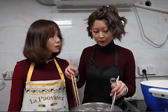 How to prepare Lunar New Year's Eve dinner in Cantonese cooking?