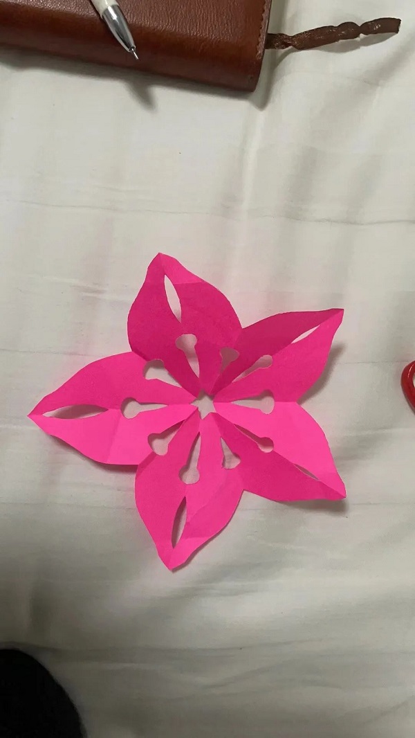 1672303513853068304.jpg A nice piece of papper-cutting..jpg