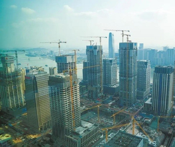 1677140404372075793.jpg Guangzhou International Financial City is under construction..jpg