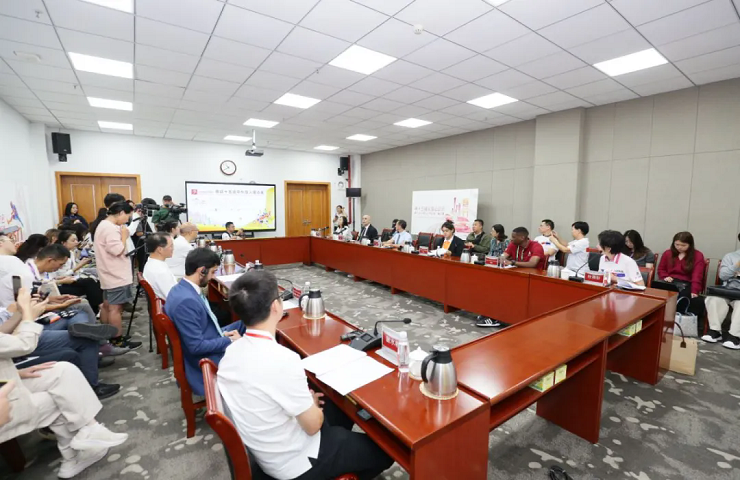 1730107956713060857.png 会谈.webp (1).png