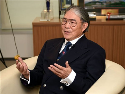 1502273234195097554.jpg 霍震霆2.jpg