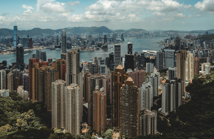 Hong Kong's total investment in Guangzhou hits nearly 100 billion USD