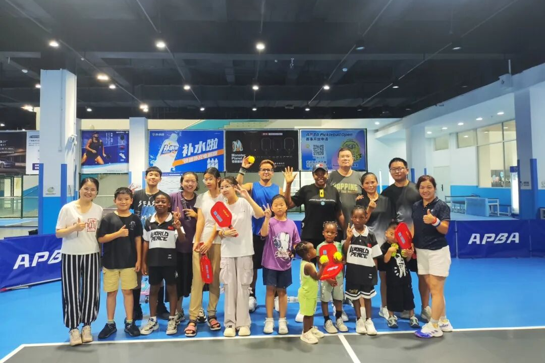 Guangzhou Nansha’s cross-cultural community blooms through sports and crafts
