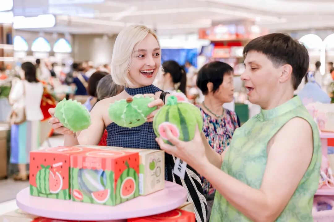 Guide for Canton Fair instant tax refund & shopping offers