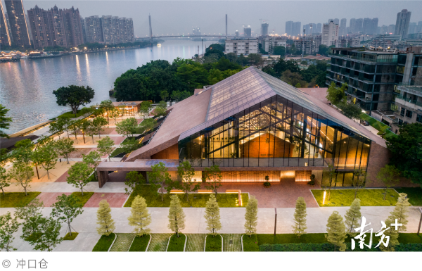 Guangzhou's new waterfront retail destination opens