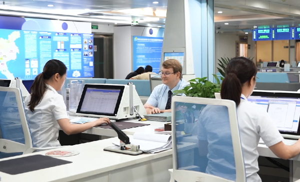 Guangzhou, Foshan mutually recognize foreign talent work permits