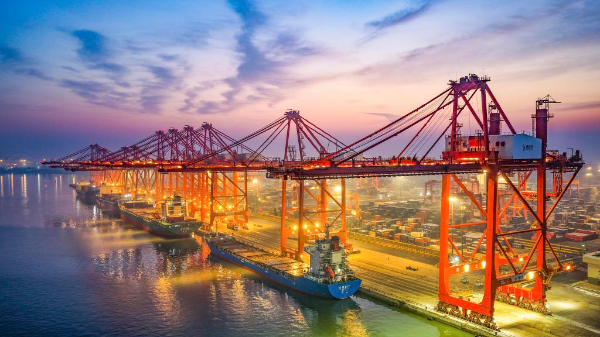 What to watch at China's "two sessions" as new five-year plan begins