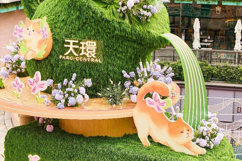 Shopping malls in Guangzhou roll out red carpet for pets