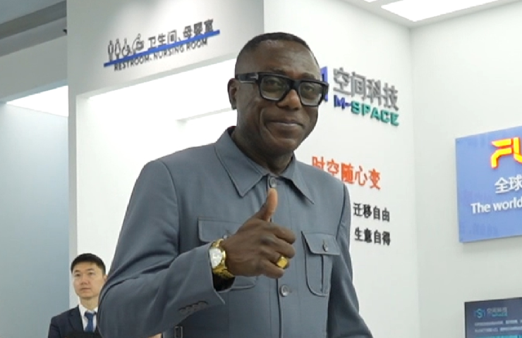 China-made exoskeleton robot wows foreign envoys in Guangzhou