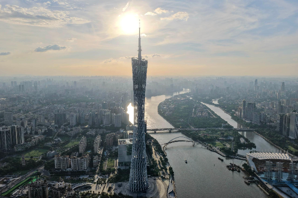 Eleven projects signed at CSGKC during Singapore-Guangdong meeting