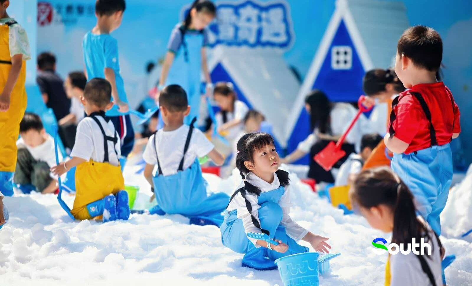 In Pics | Enjoy real snow in Guangzhou, even at 38℃